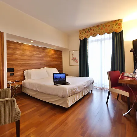 Western Piemontese Отель 3*